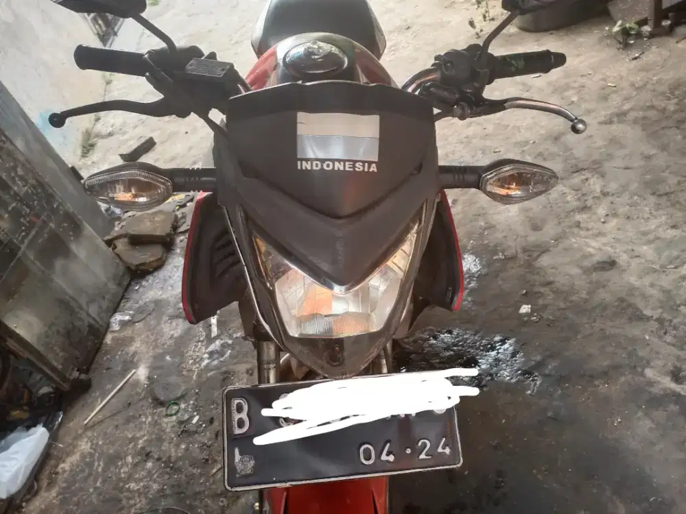 honda cb 150r old