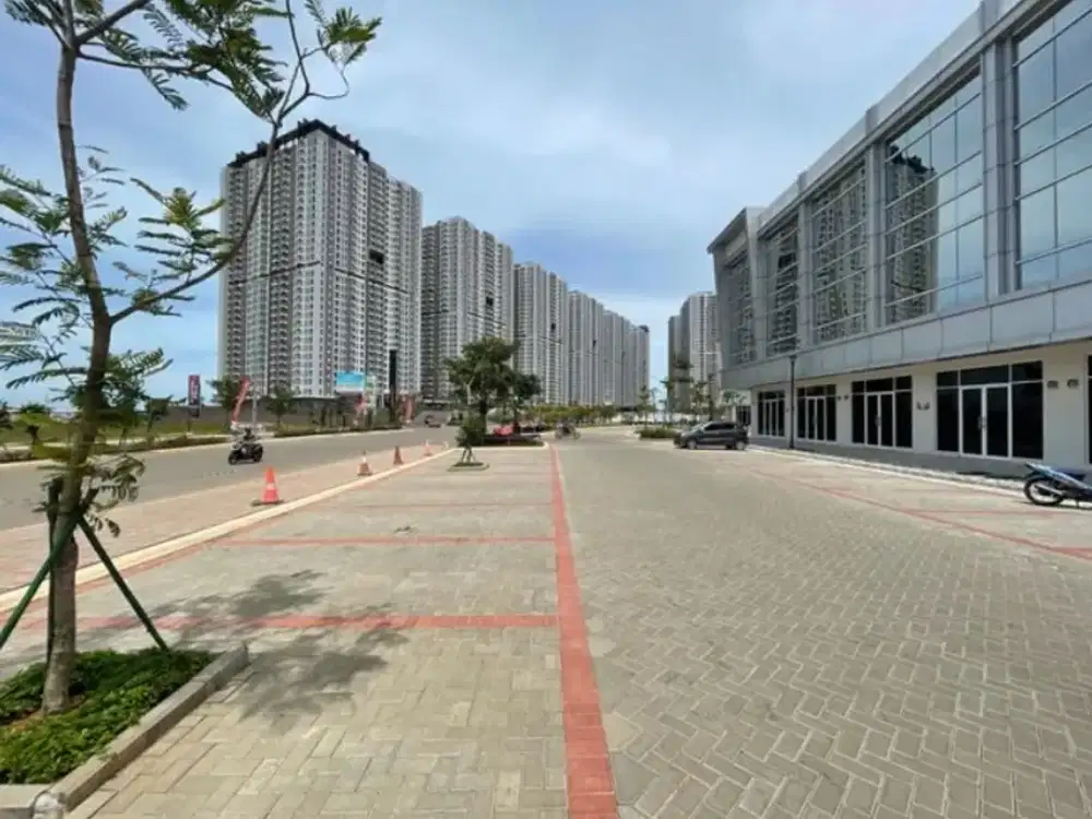 Dijual Cepat Ruko Hoek di La Riviera Pik2, Uk.5x15m2, Barat Laut, Harga : 5.5M