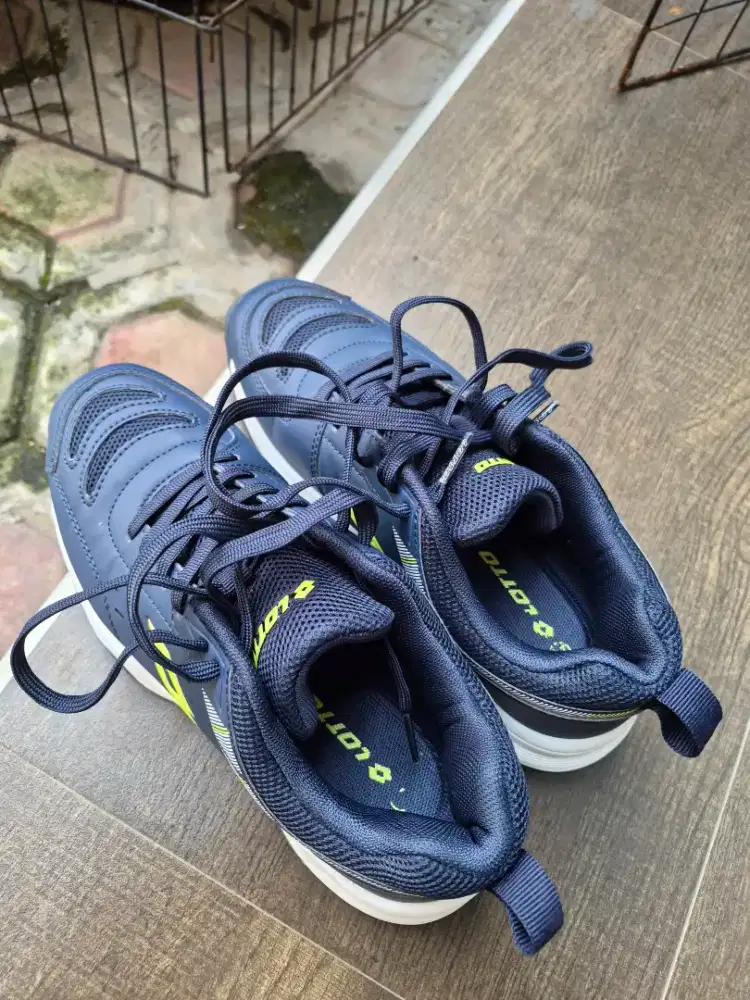 Lotto / Uk 37 / Navy