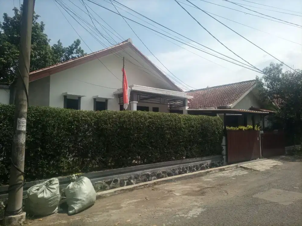 Rumah Terawat Kokoh Lokasi Strategis Di Turangga Bandung