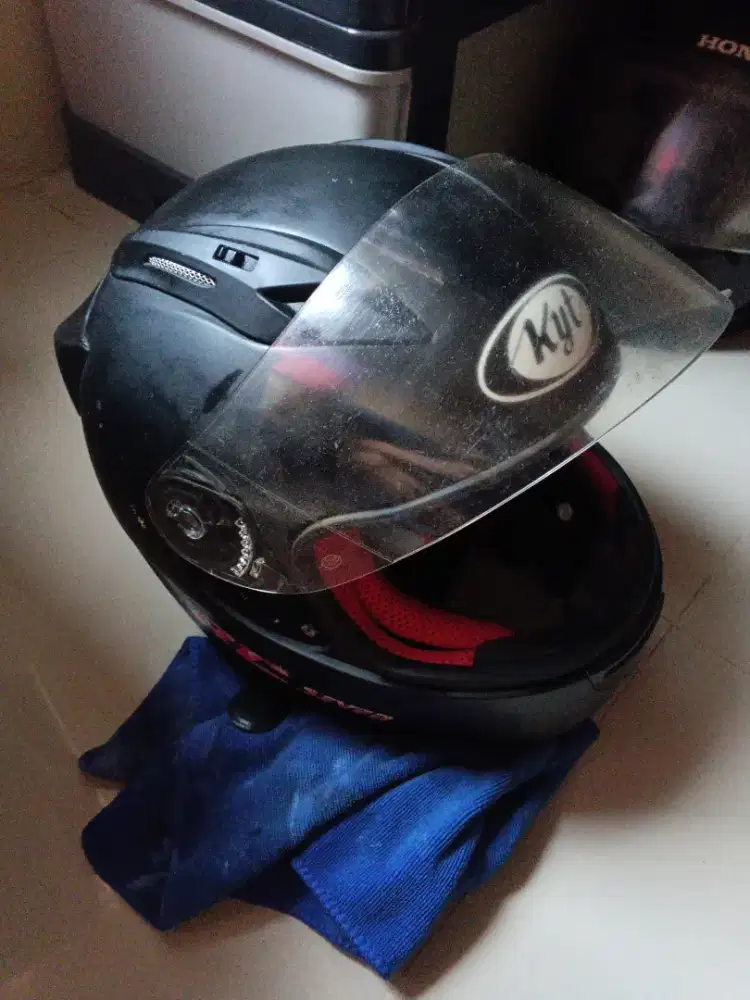 Helm full face kyt rc7