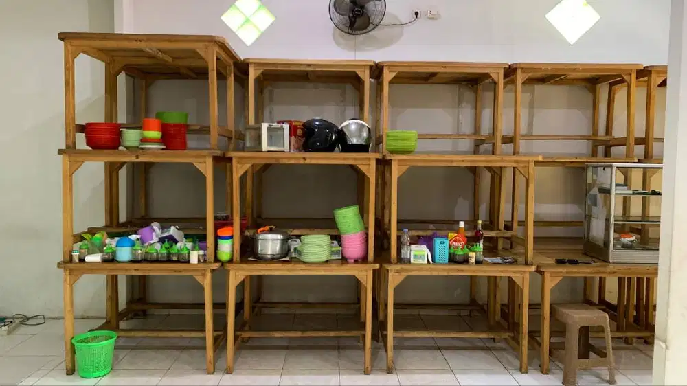 Meja Makan Warung / Resto Ukuran 110x75x75 cm