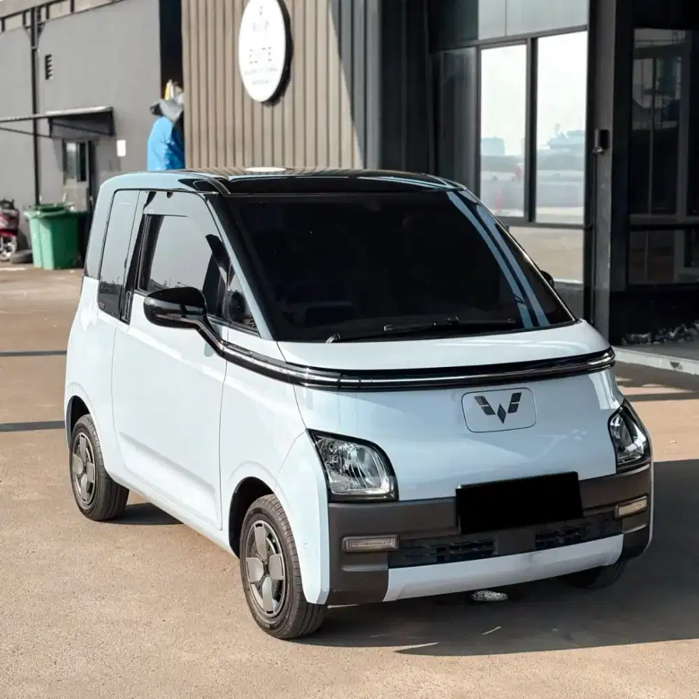 WULING AIR EV STANDARD RANGE 2023 BLUE KM 22rb Like New Perfect