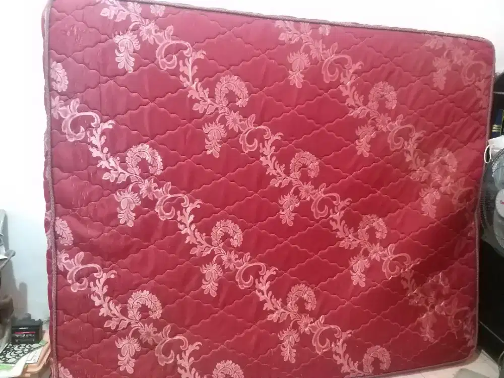 Dijual SpringBed merk Interland Ukuran P x L = 200 cm x 160 cm