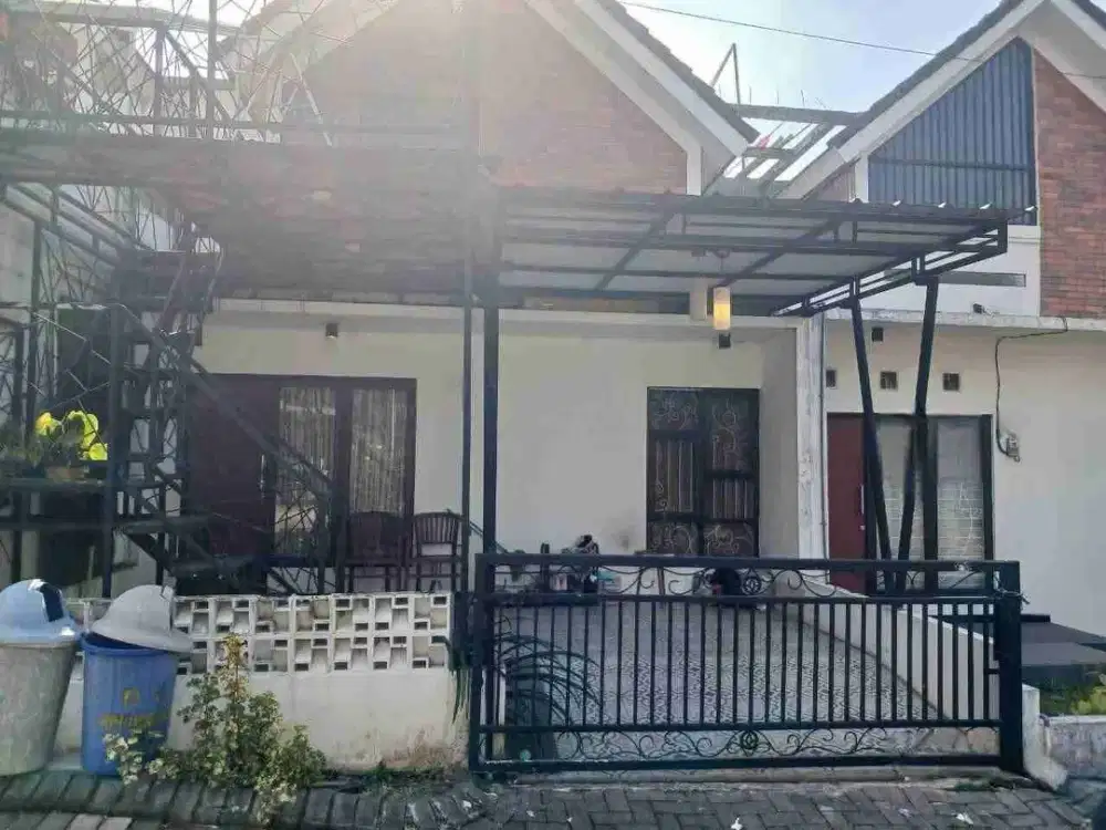 Dijual Rumah Mezanine Dekat Exit Tol Singosari Malang