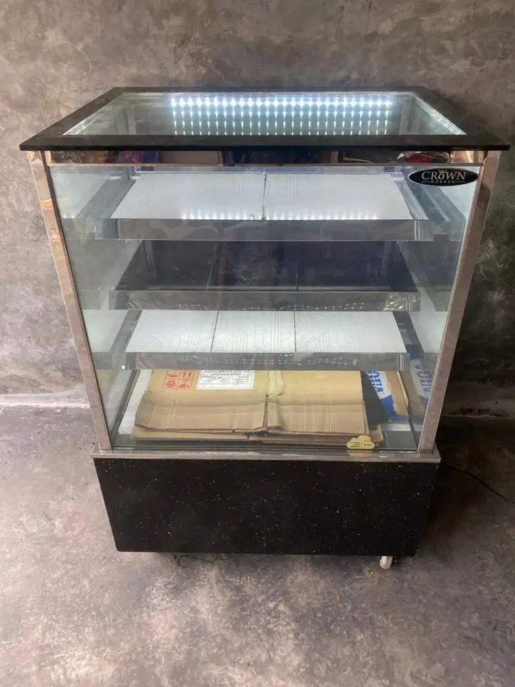 Showcase Cake Chiller
