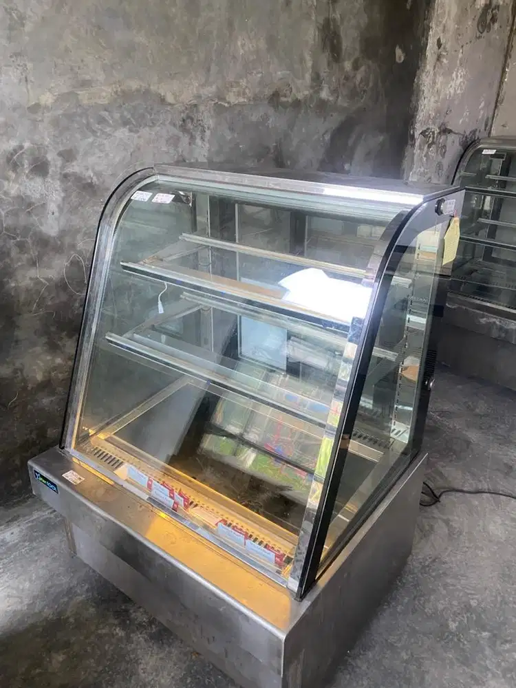 Showcase Cake Chiller