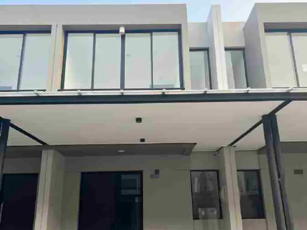 DISEWAKAN MURAH RUMAH PIK MILENIAL 4,5X10 2LT 2BR KOSONGAN