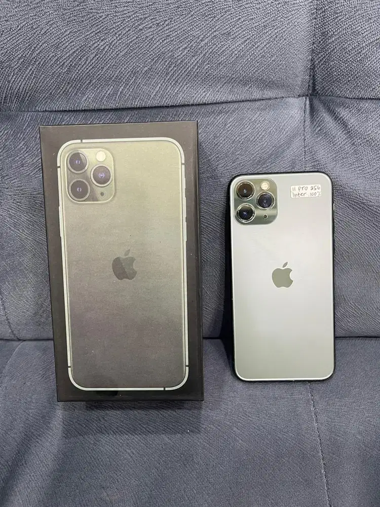 Iphone 11 pro 256gb nominus semua fungsi normal kepengkapan fullset