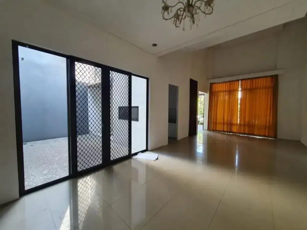 Disewakan rumah royal residence cluster windsor