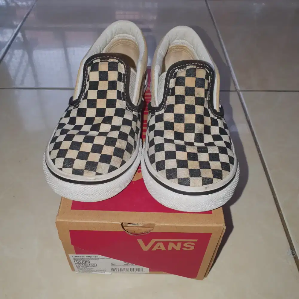 Sepatu anak vans classic slip on