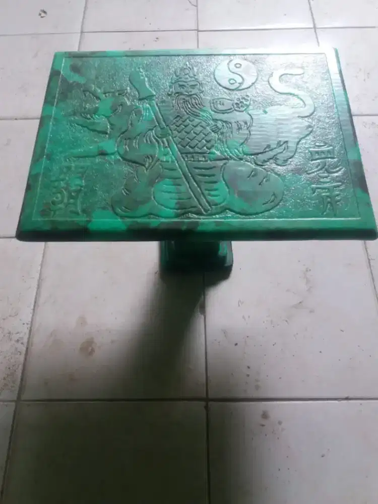 meja antik peninggal dahulu