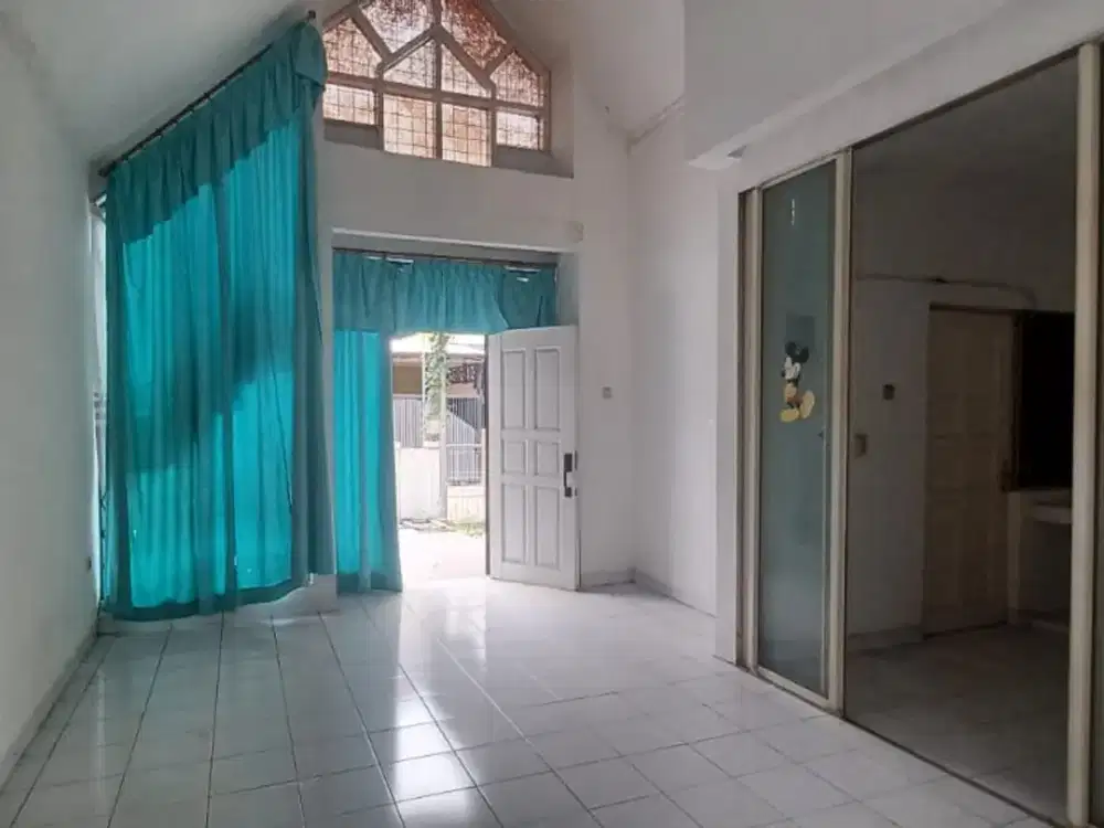 Disewakan rumah murah 1,5lantai di Taman Modern Cakung Jakarta Timur siaphuni minimalis modern