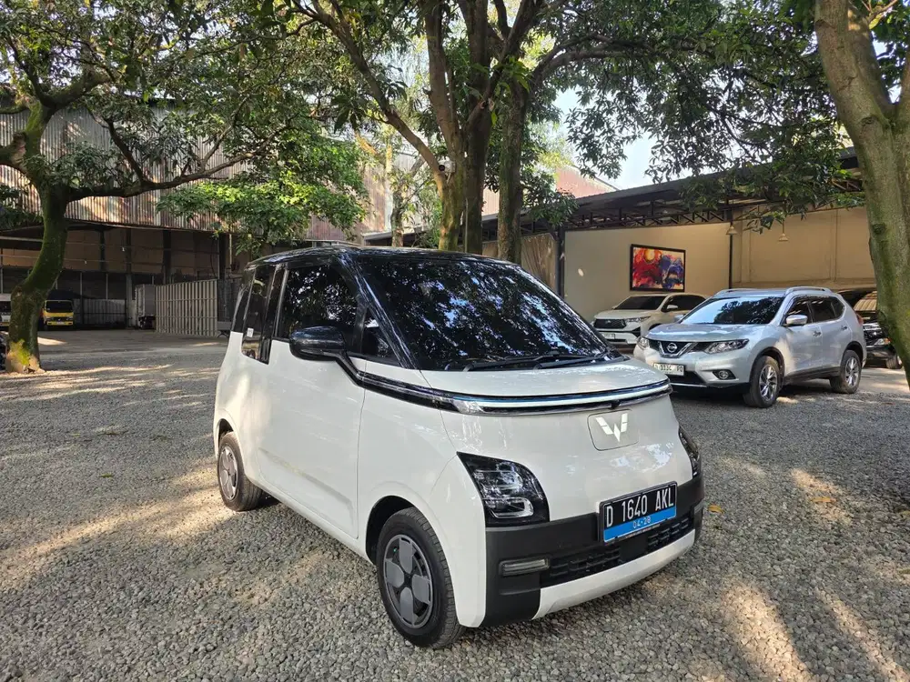 Wuling Air EV Long Range 300 AT Matic 2022 Putih ASTINA MOBIL No Cloud