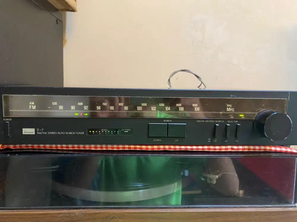 Audio RADIO tuner SANSUI T-7 Analog digital fungsi baik