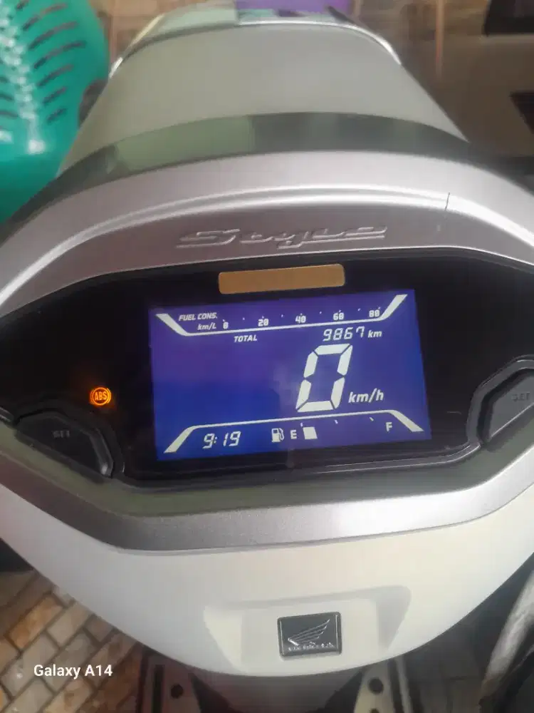 HONDA STYLO ABS
