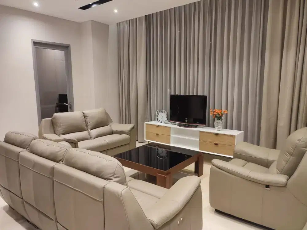 Apartemen 3 bedroom Full Furnished siap Huni di Apartemen Senopati Suites