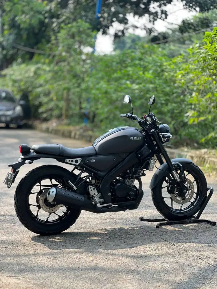 ANTIK! YAMAHA XSR 155 2022 BLACK KM LOW PAJAK PANJANG SIAP GASS