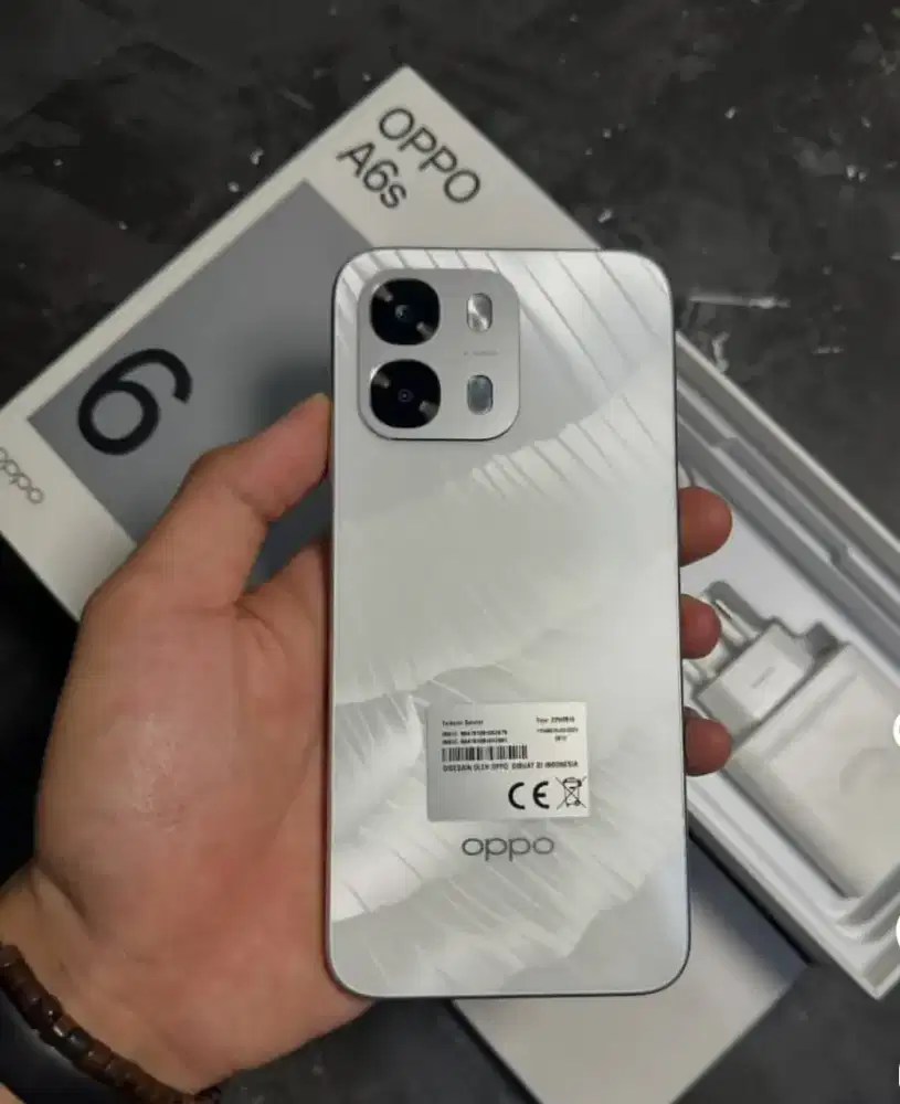 Oppo A6s 8/128 dan 8/256
