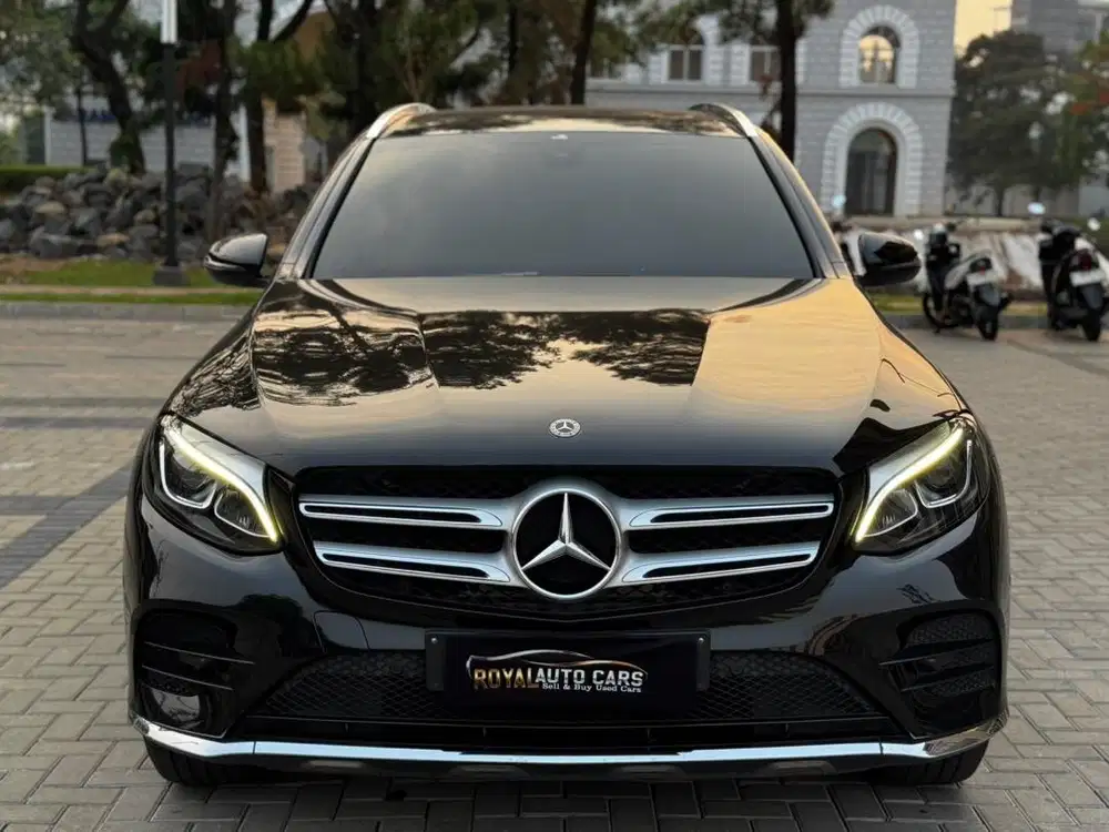 Mercedes-Benz GLC200 AMG Line 2019 Panoramic Black