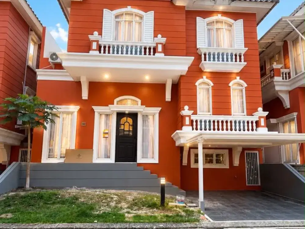 Dijual rumah mewah dan classic di Omaha Village Gading Serpong