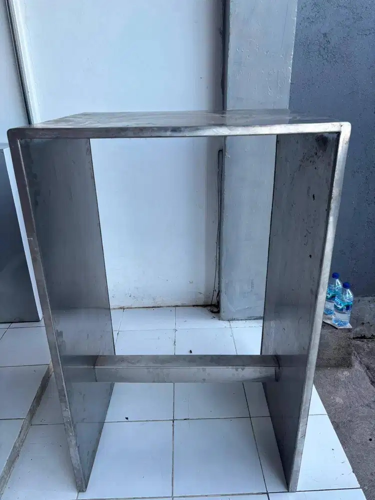 Meja Tinggi Stainless
