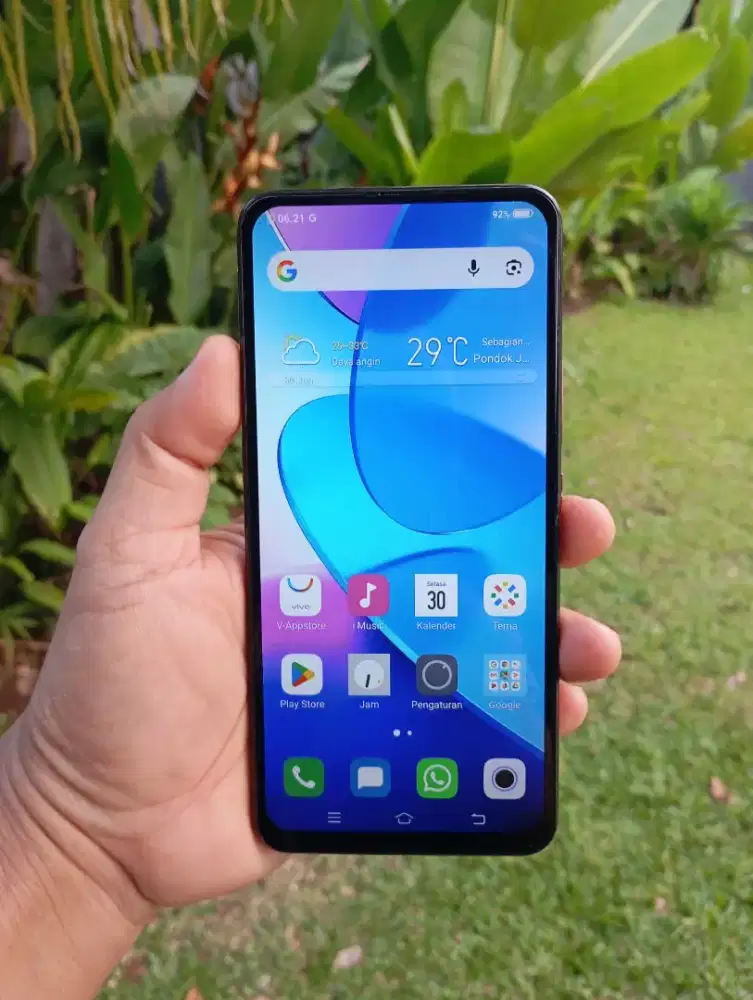 Vivo V15 ram 6/128 kamera pop up