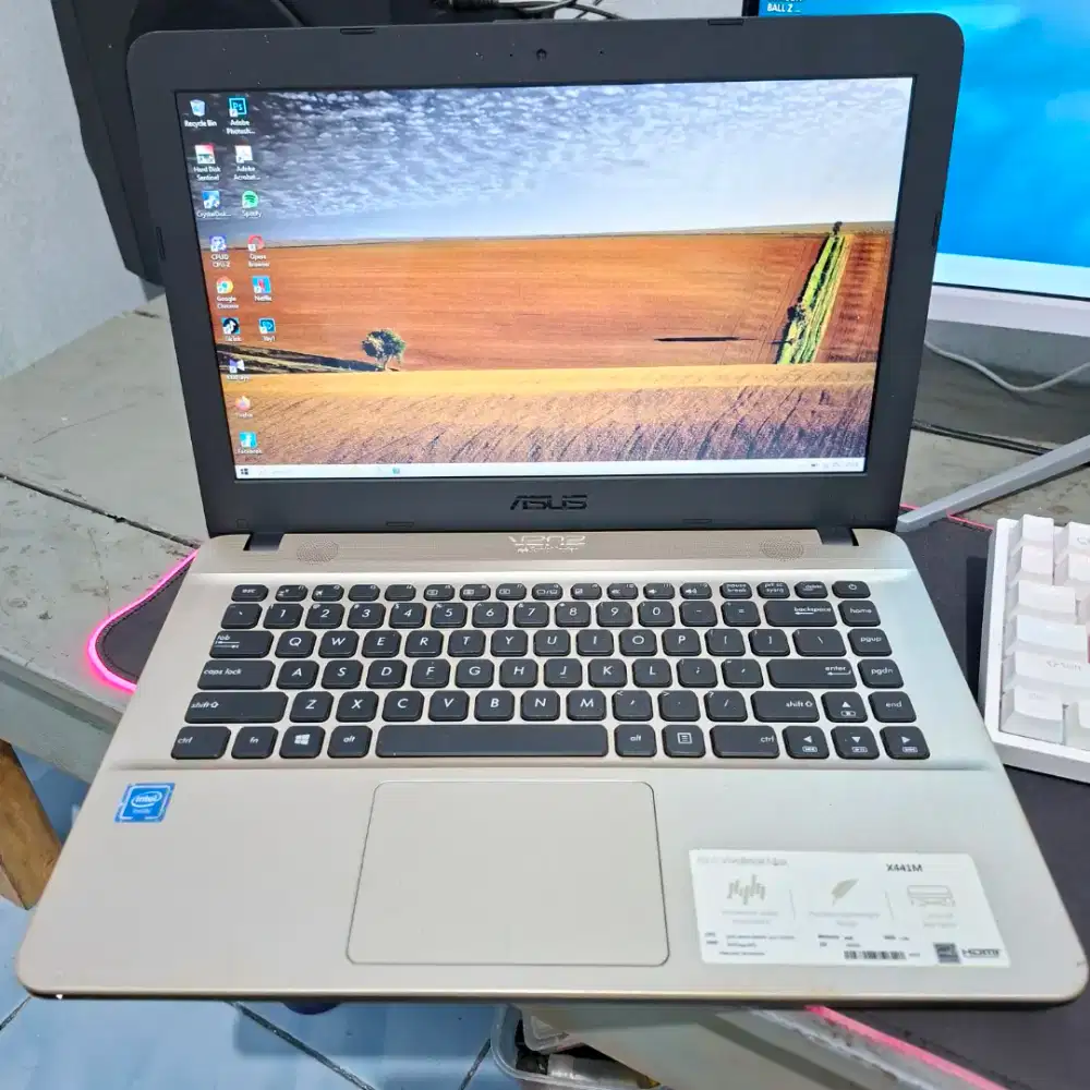 Laptop asus X441M
