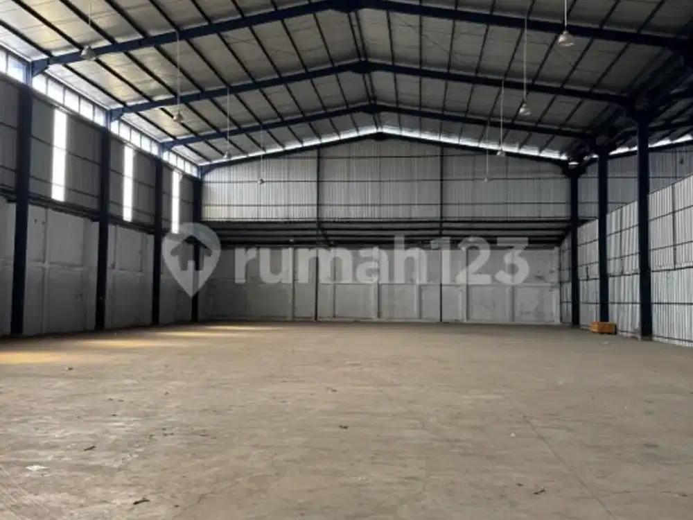 Disewa Gudang Loading Dock Bagus Tinggi 12 Meter di Peternakan Poglar Angke Kapuk Cengkareng Jakarta Barat