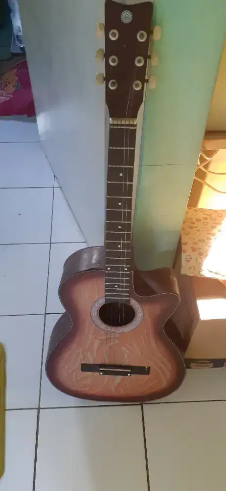 Gitar merk  yammaha
