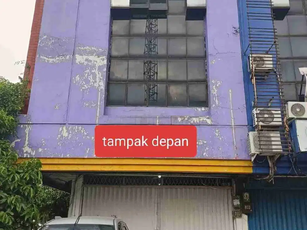 Disewakan ruko 3 lantai area komersil dekat tol bekasi barat