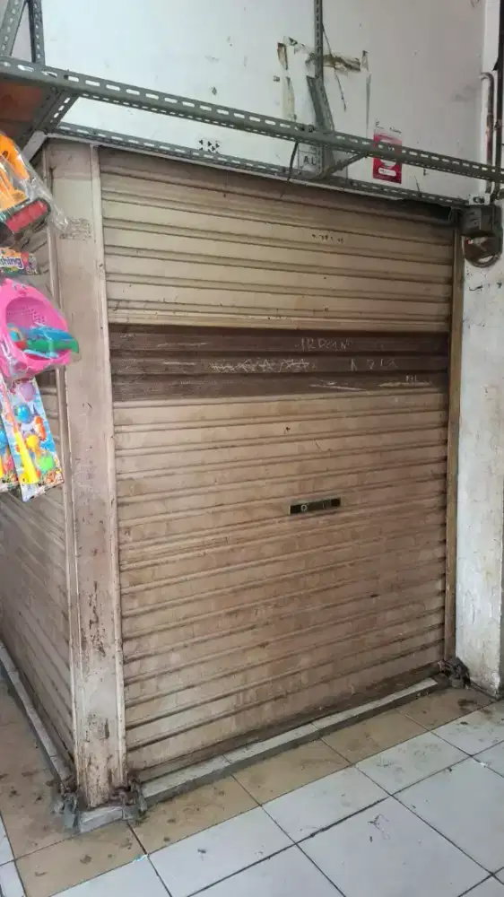 Toko/Kios/Tempat Usaha di Blok BKS Pasar Klender SS