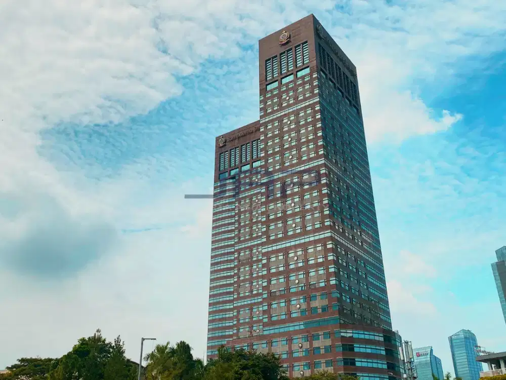 Sewa Kantor Area Sudirman di Sampoerna Strategic Square 295.35 Sqm Furnished Dekat MRT