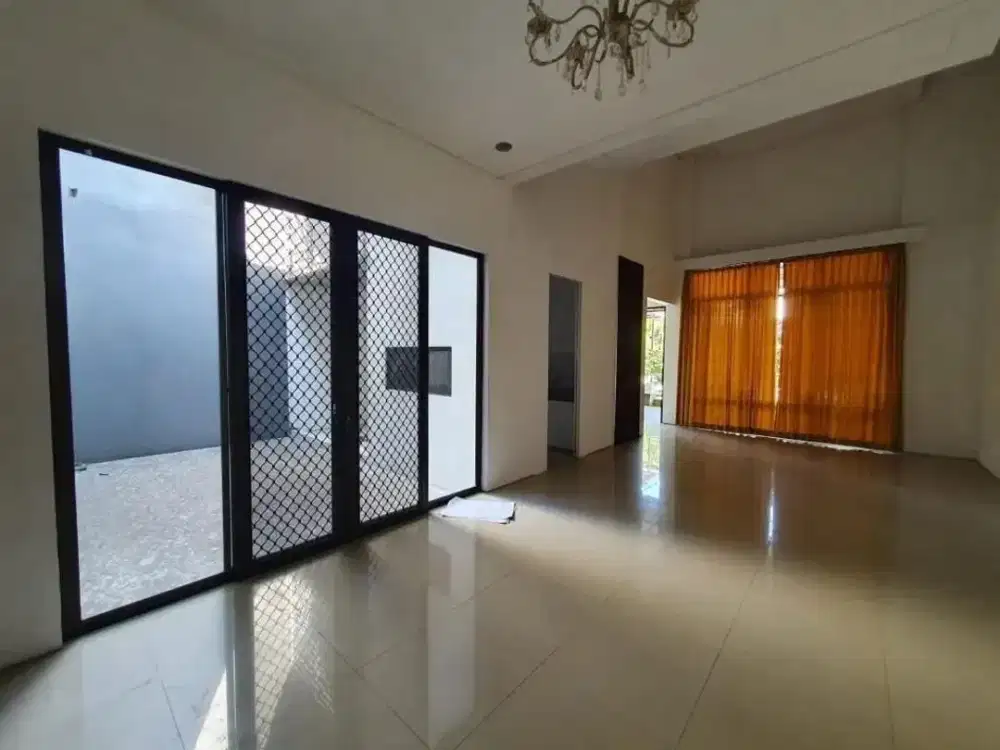 SEWA Rumah Royal Residence STRATEGIS, Dekat Club House