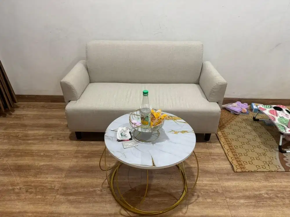 Sofa 2 Seater Merk IKEA DAN MEJA ESTETIK