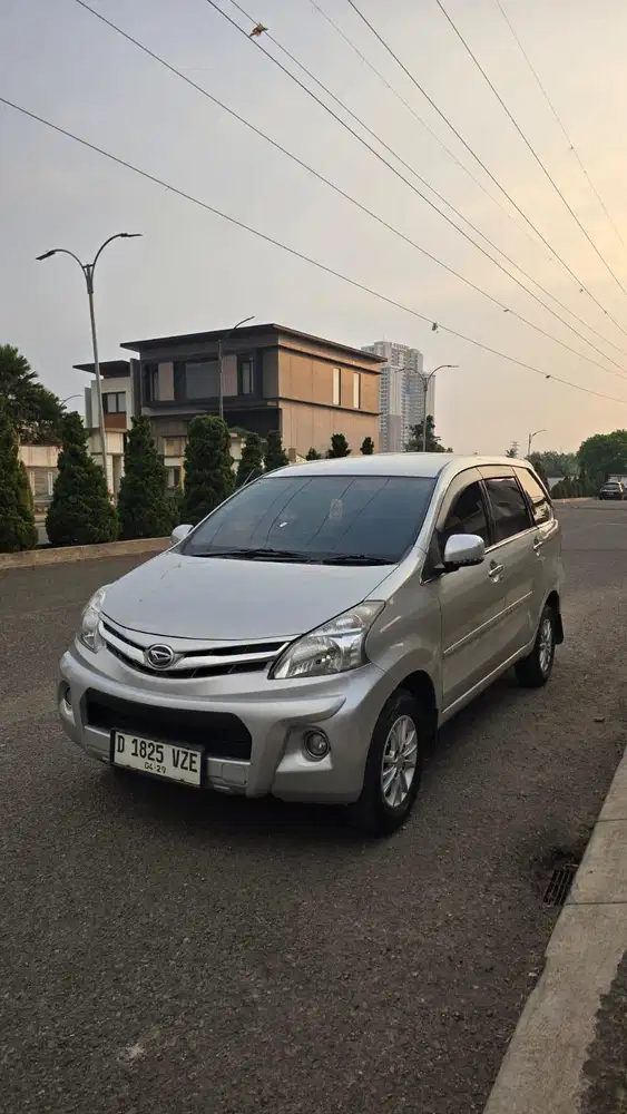 Daihatsu Xenia R manual 2014