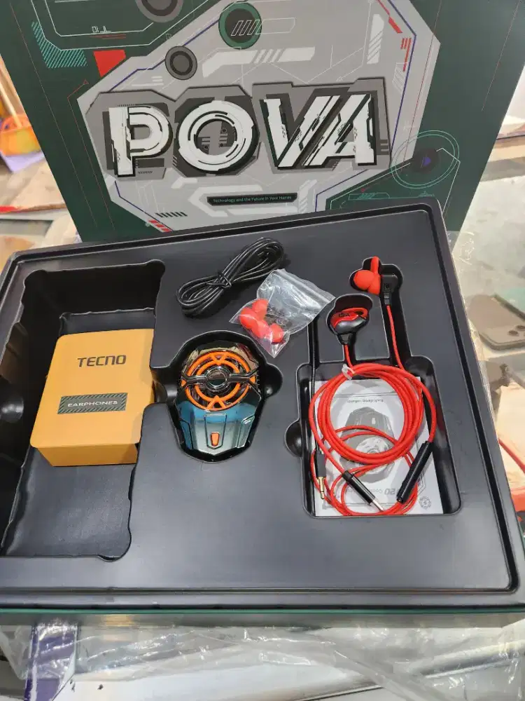 Headset earphone gaming dan cooler gift dari tecno
