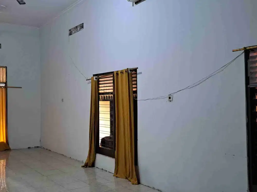Dikontrakan Rumah Puspowarno Semarang