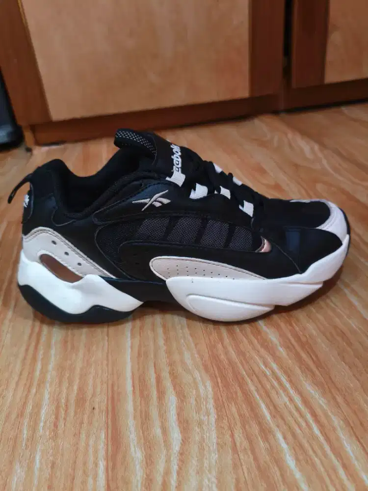Sepatu Reebok Royal Turbo