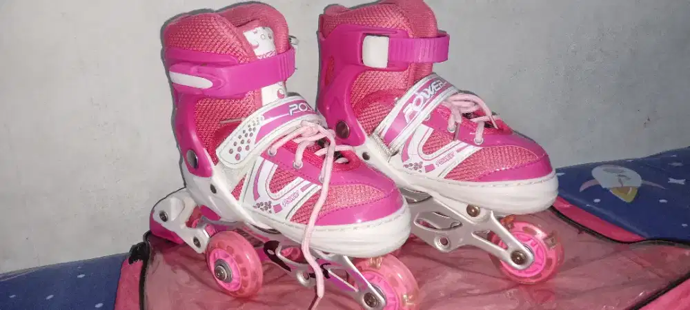 Sepatu roda anak perempuan