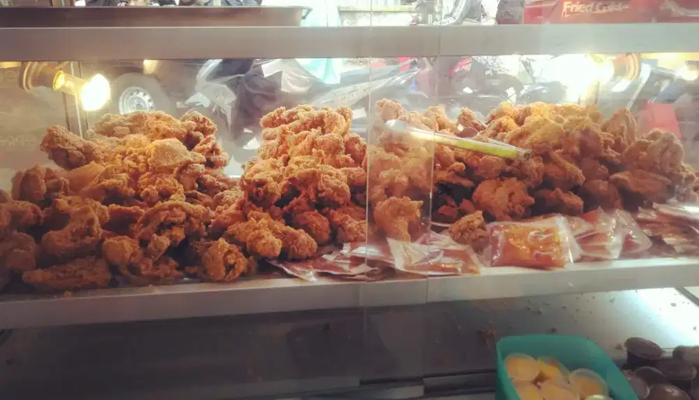 Lowongan Kerja Crew Kios Fried Chicken