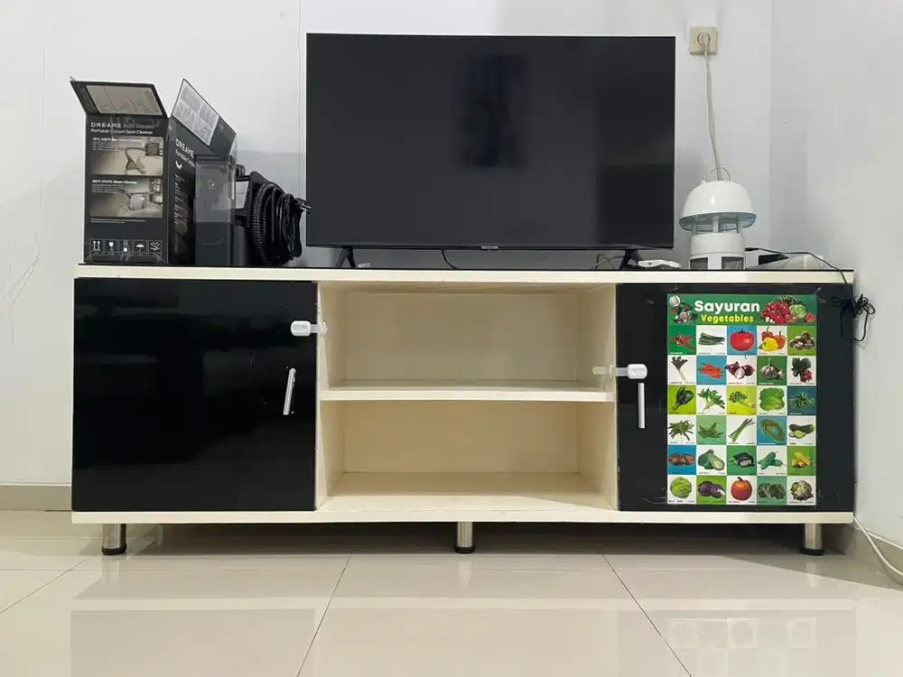 MEJA TV 2 LEMARI