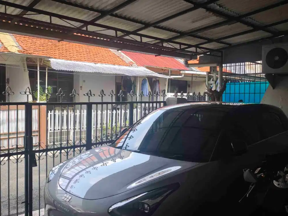RUMAH DURI KEPA 2 LANTAI ROW JALAN 2 MOBIL DAN BEBAS BANJIR