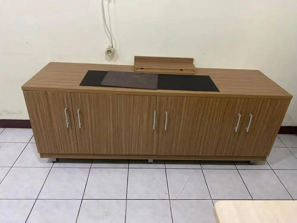 Lemari Credenza / Buffet Cabinet Kantor 6 Pintu – Multifungsi, (NEGO)