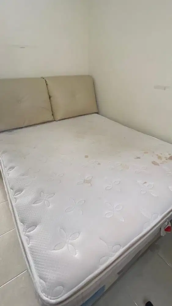Jual Kasur bekas Comforta Queen Size 160x200
