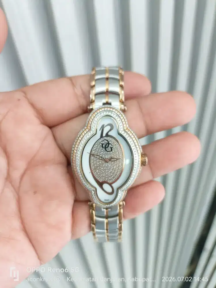 Jam tangan wanita