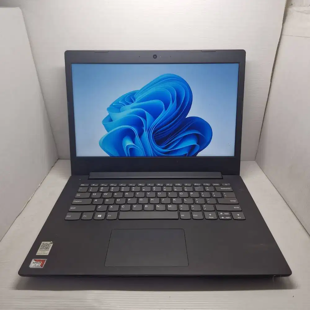 LAPTOP SEKOLAH LENOVO IDEAPAD 130 AMD A4 4/128 SSD 14 INCH NO MINUS FU