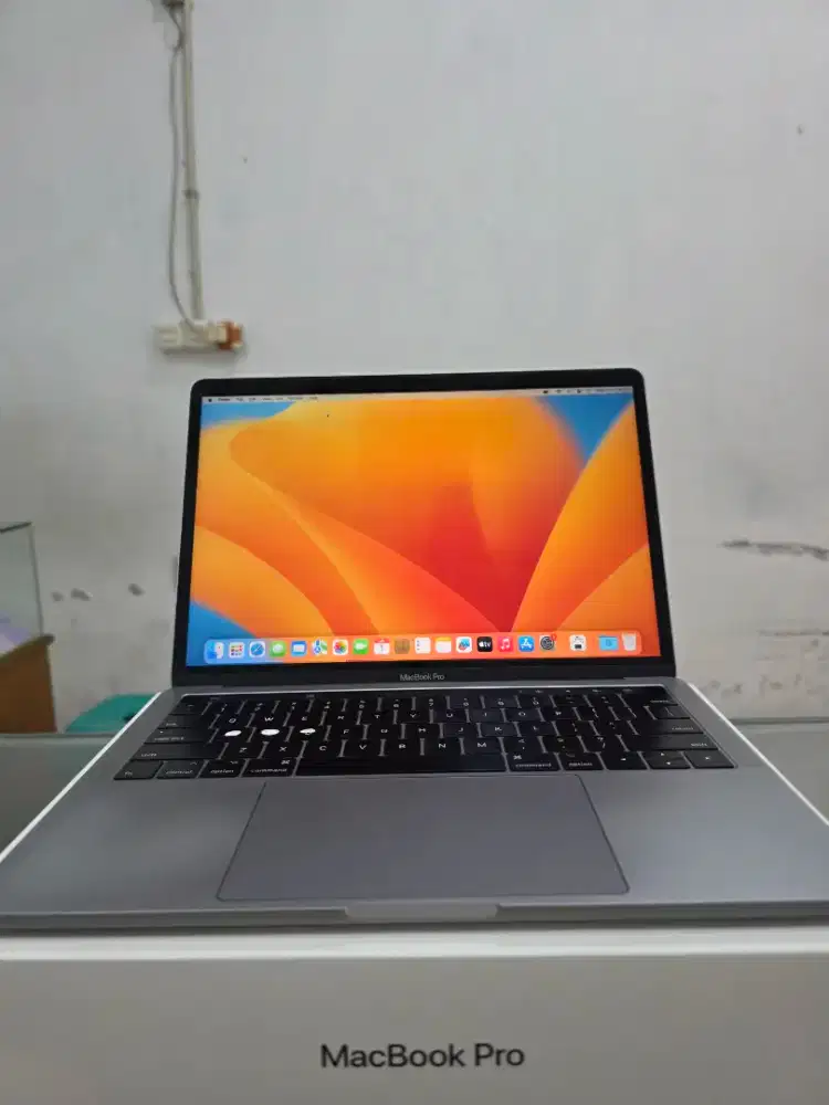 Macbook Pro 2017 Corei5 512Gb - resmi #Relax