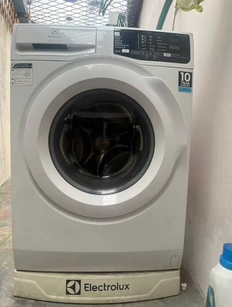 Electrolux UltraEco 500 8Kg Mesin Cuci Front Load