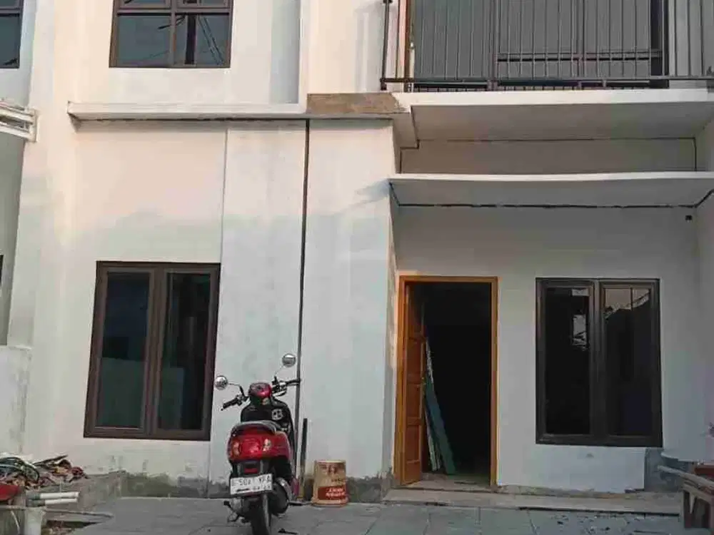 Jual Rumah Cluster Strategis di Jatibening Akses 2 Mobil Bebas Banjir